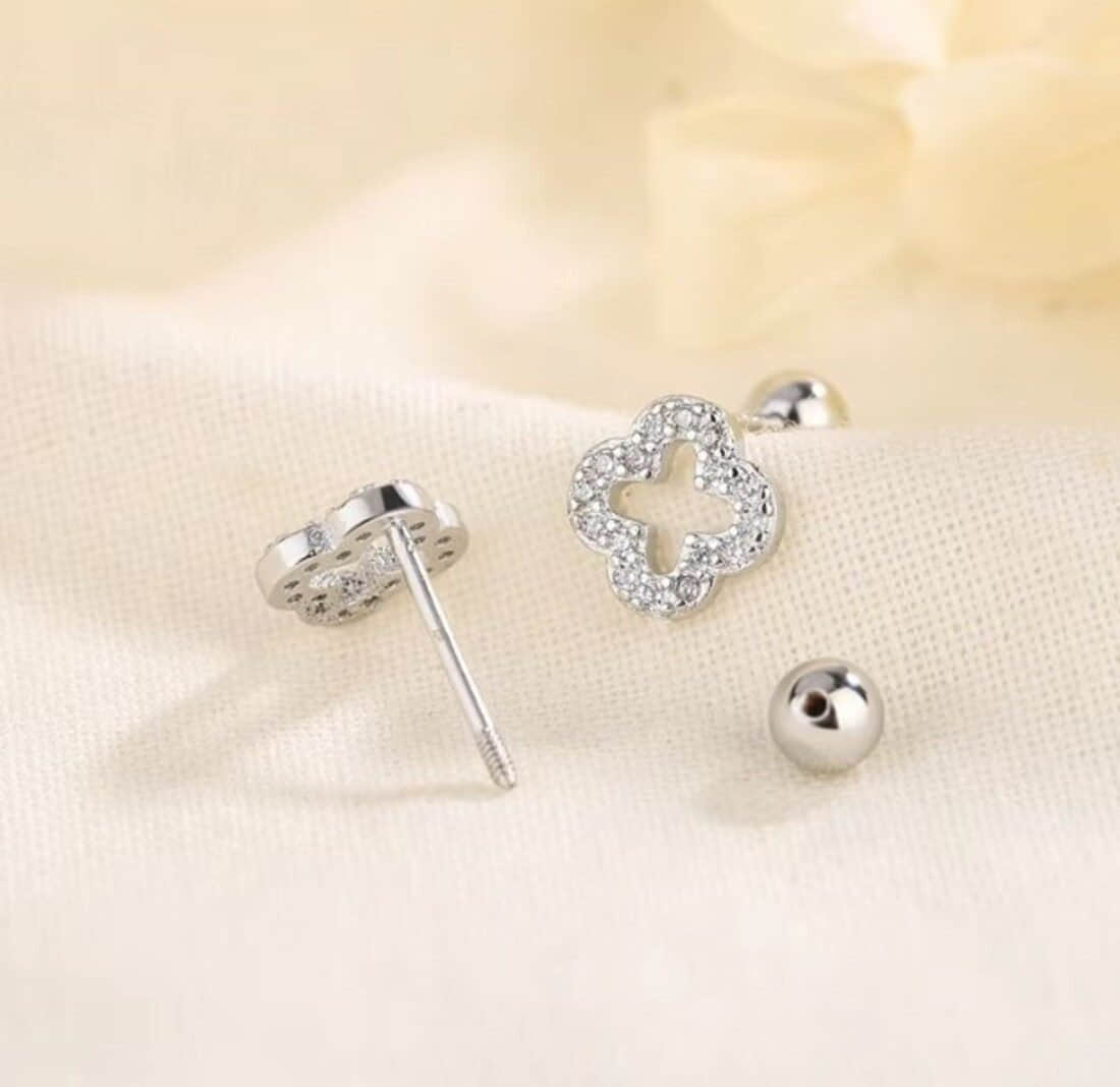 myToys Lale Collectionu00AE Lale Collection Clover & Bloom Earrings - Lucky Charm Gold & Green Silber