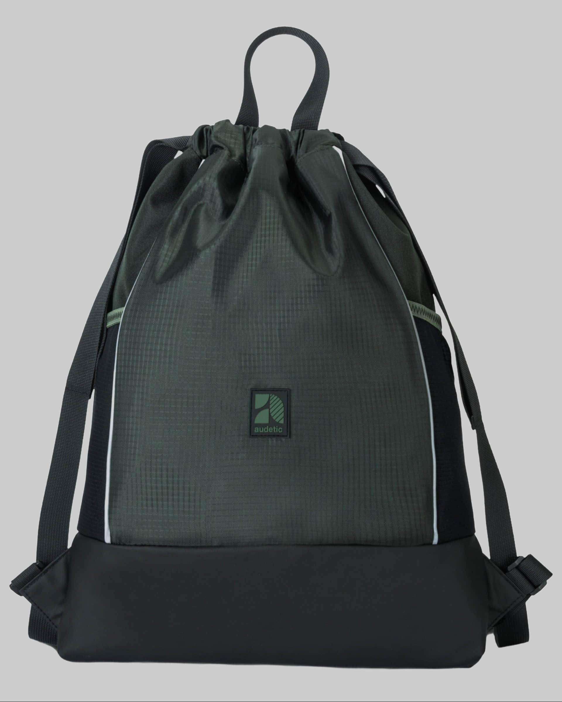 audetic Turnbeutel FIT: Recycled Gym Bag for Kids, Teens & Adults Dunkel Oliv Spielzeug Audetic