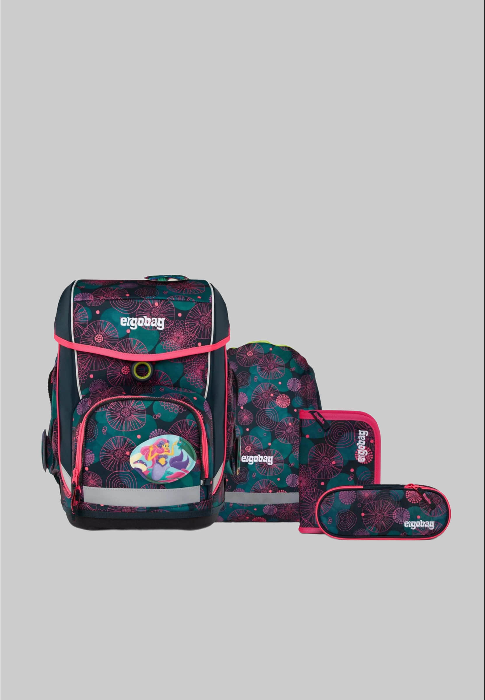 ergobag ergoag cubo School Backpack Set (5-piece, cubo Set) KorallBär Spielzeug