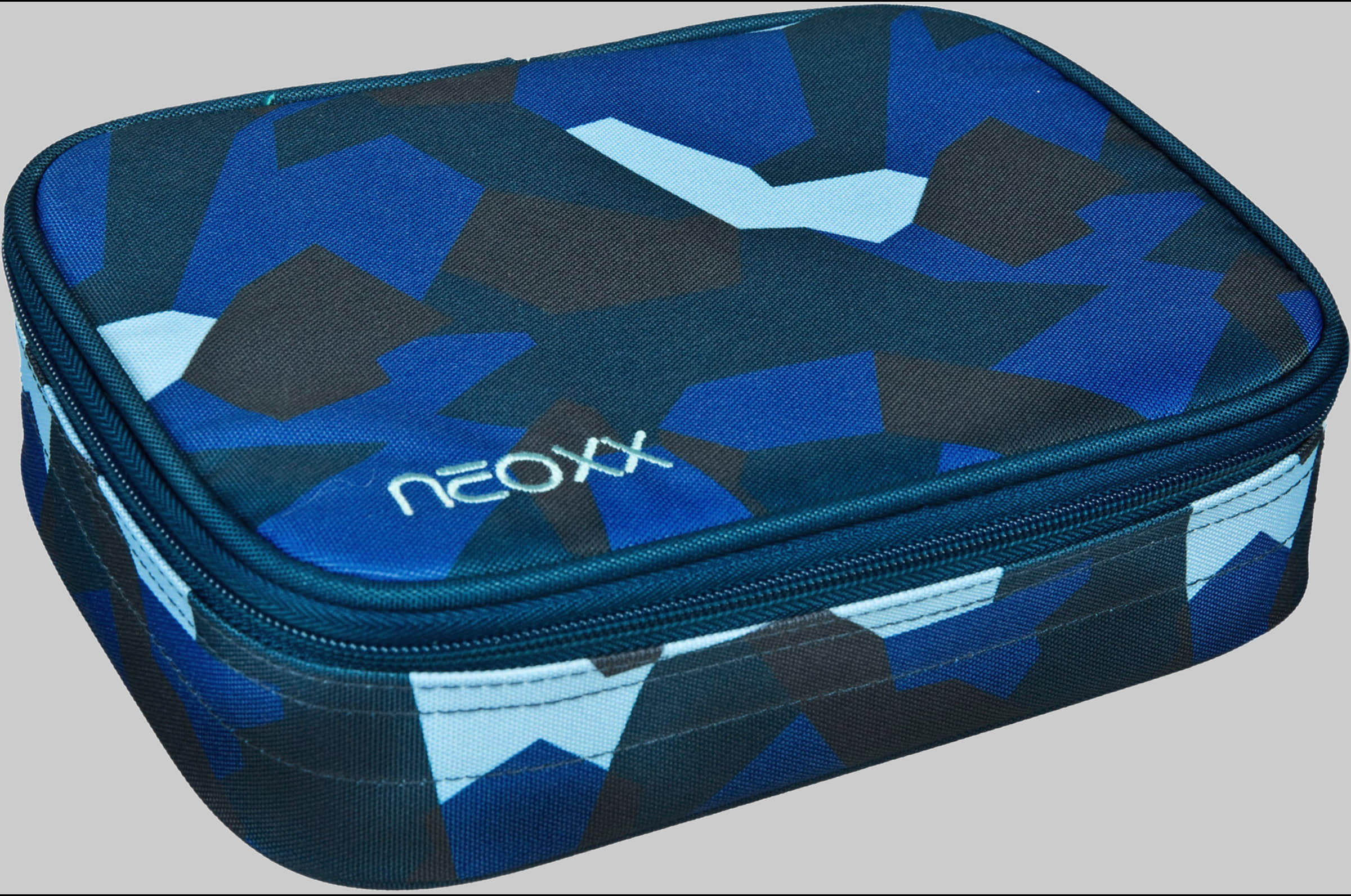 Ausstattung & Pflege neoxx neoxx 'Dunk' Pencil Case - Recycled & Stylish 'Schlamperbox' Camo nation